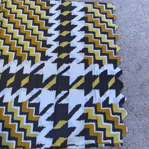 2 Vintage Handmade Pillowcases Standard Size Multicolor Southwestern Zig Zag Hem - Picture 4 of 6